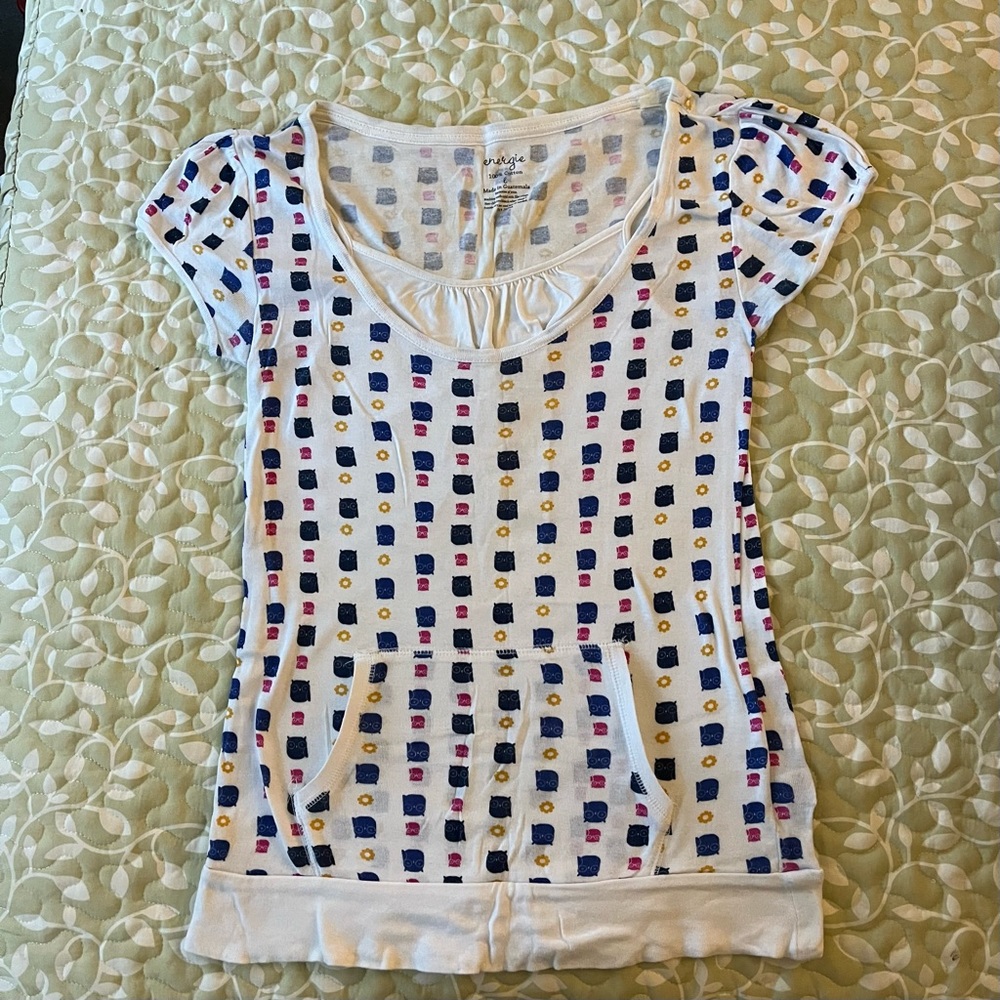 energie brand owl print faux layered shirt - size L juniors